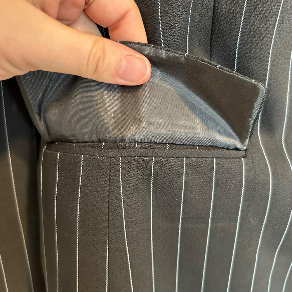 Vintage 90s/Y2K Black White Pinstripe Blazer Sz 8 - Picture 10 of 15